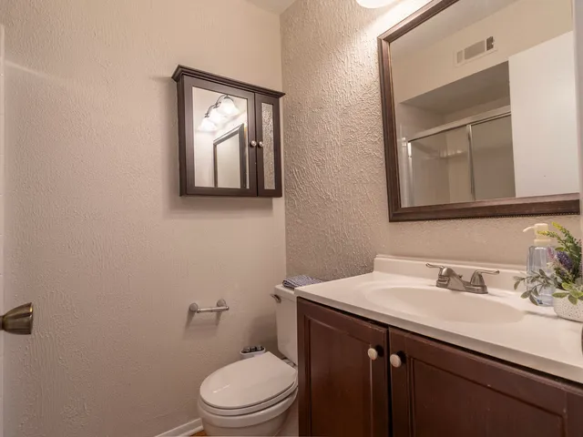 $324,000 | 1379 Ct Marguerite, Hanover Park, IL 60133