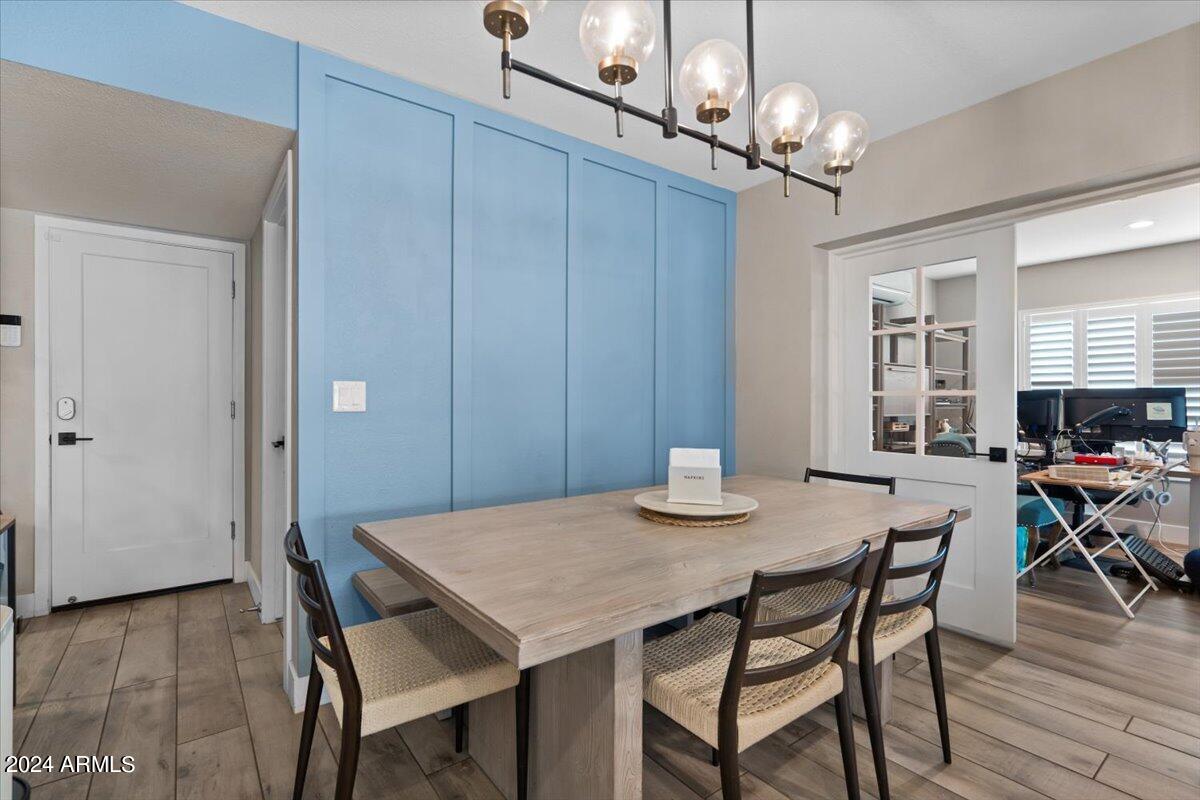 635 East Piping Rock Road Phoenix, AZ 85022 - Photo 9 of 26 Dining