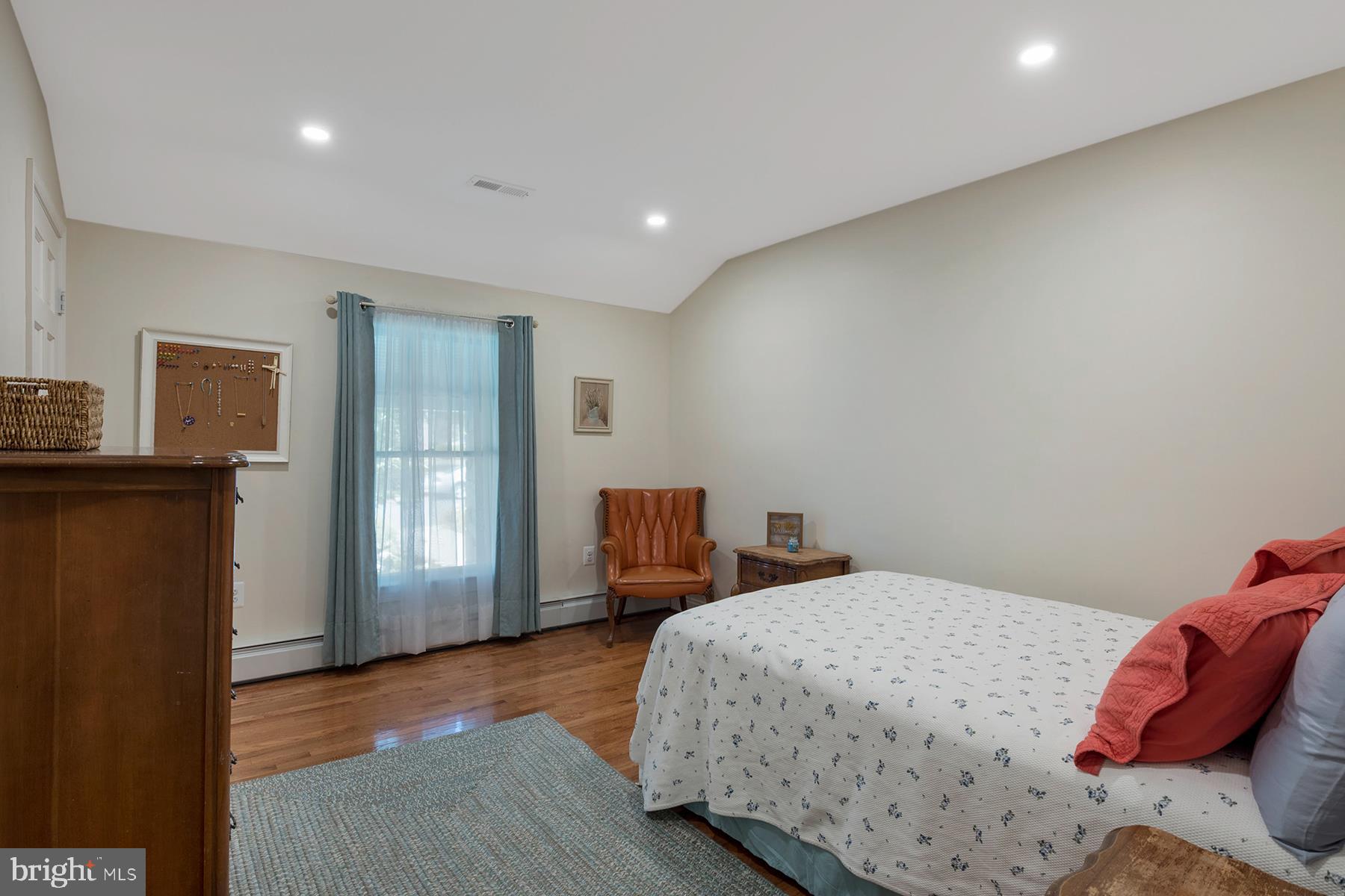252 Providence Road Annapolis, MD 21409 - Photo 28 of 63 2nd bedroom