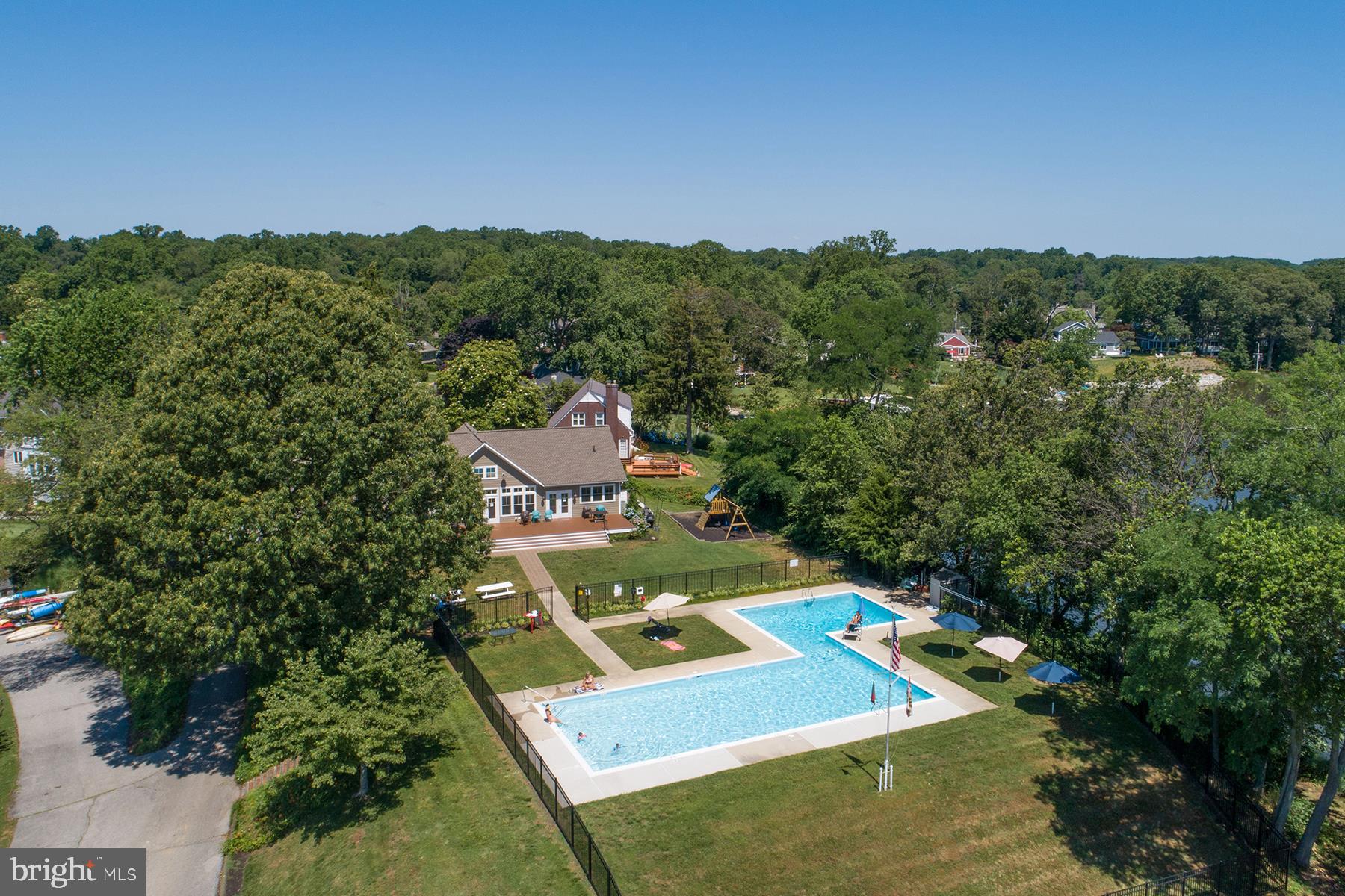 252 Providence Road Annapolis, MD 21409 - Photo 6 of 63 Community clubhouse and waterside swimming pool