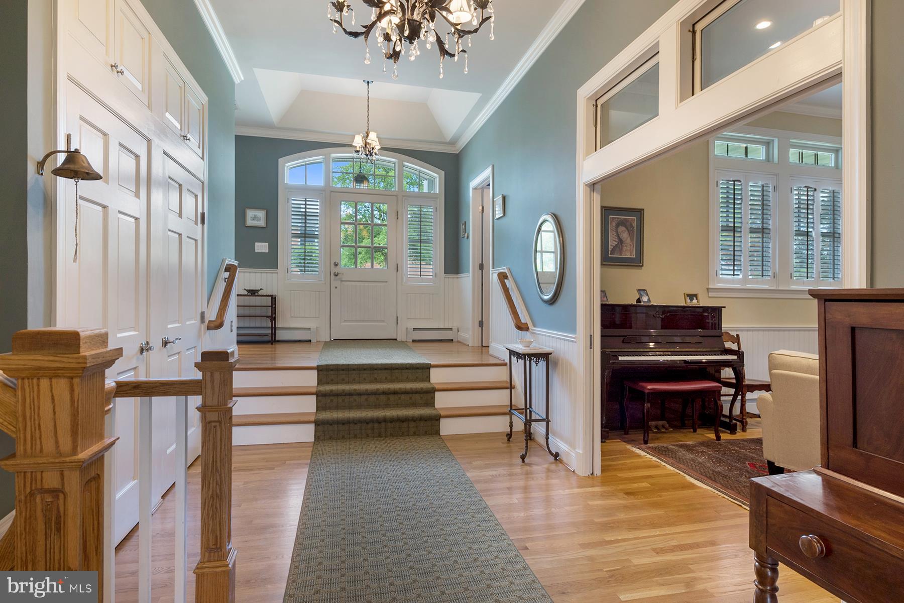 252 Providence Road Annapolis, MD 21409 - Photo 8 of 63 Main level has hardwood floors