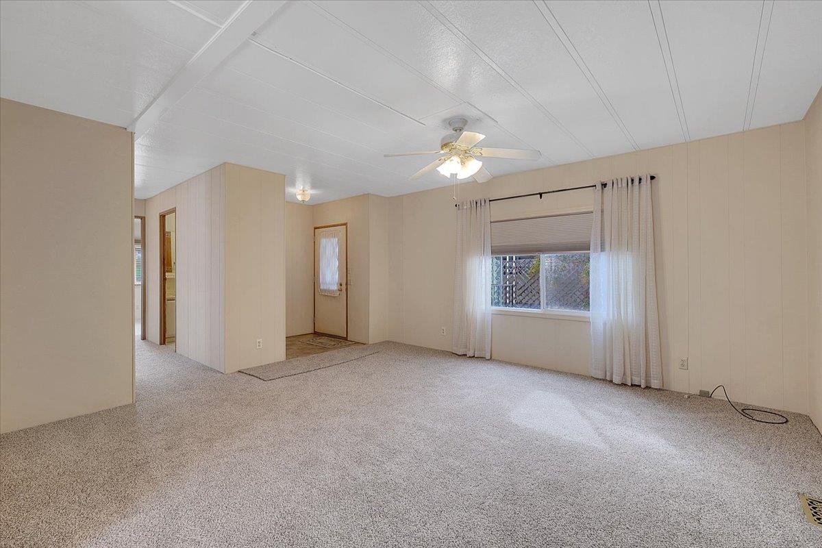 1155 Pease Road, Unit 511 Yuba City, CA 95991 - Photo 19 of 35 an empty room with a empty space and windows