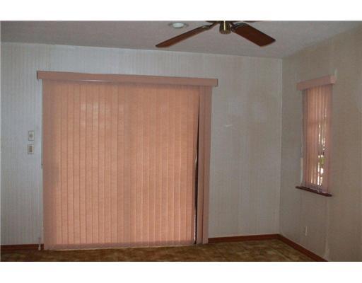 1566 Southeast Pitcher Road Port St. Lucie, FL 34952 - Photo 9 of 17 Gallery Image 9