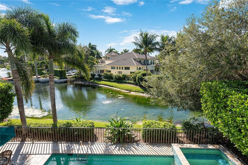 8063 Vizcaya Way Naples, FL 34108 - Photo 27 of 28