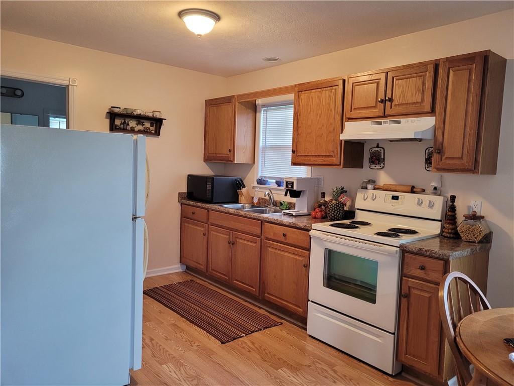 1406 Darlington Road Beaver Falls, PA 15010 - Photo 4 of 9 Gallery Image 4