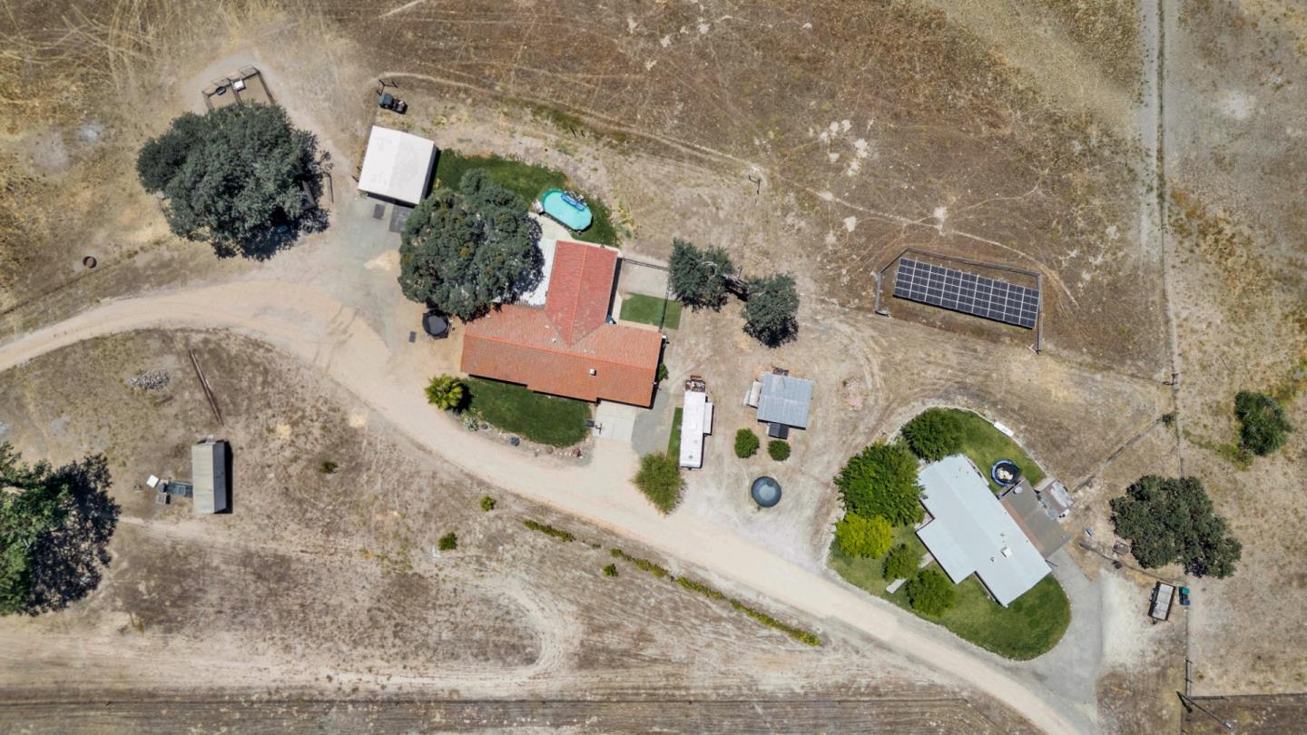 68180 Jolon Road Bradley, CA 93426 - Photo 6 of 41