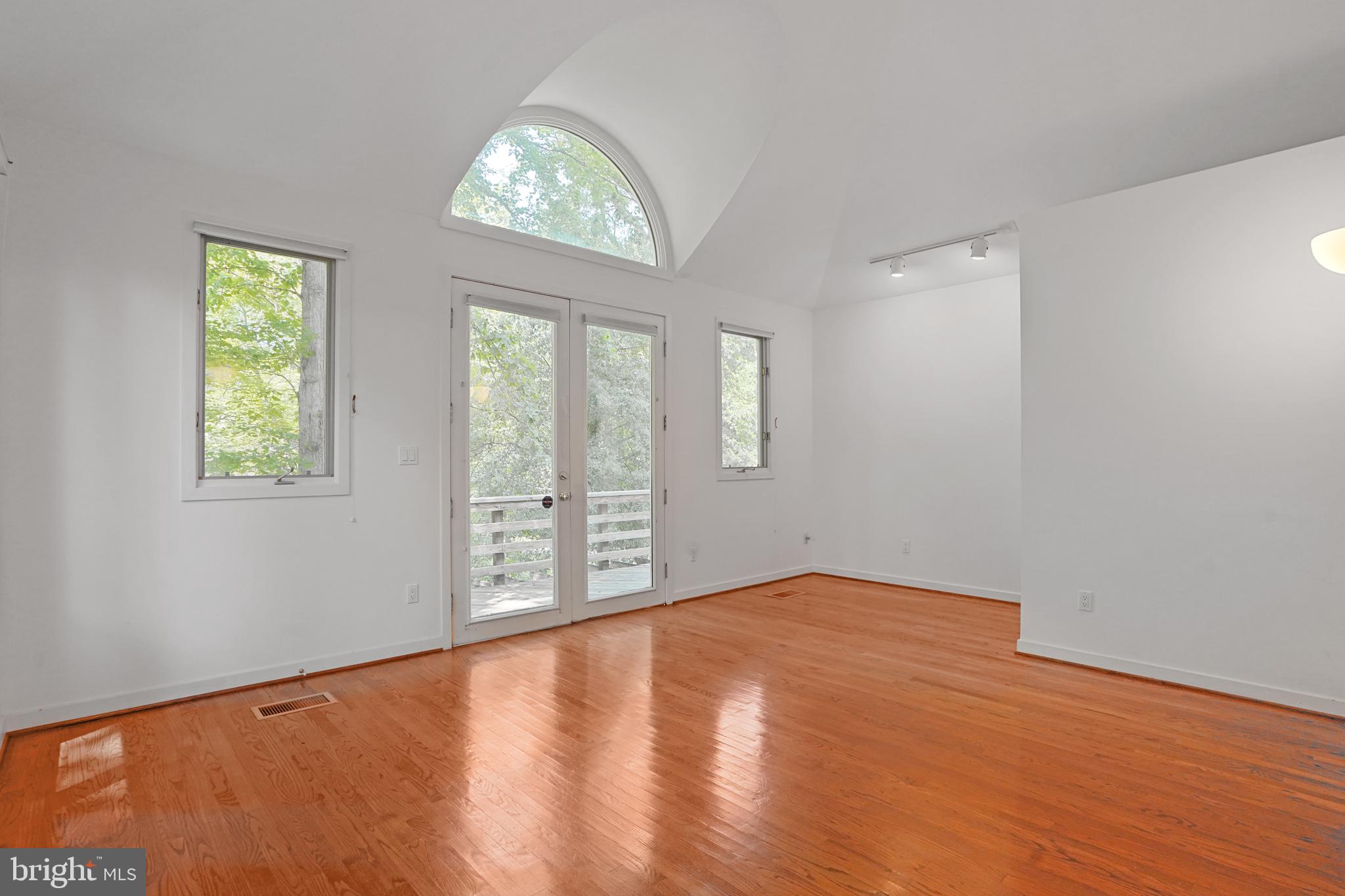 926 Saigon Road McLean, VA 22102 - Photo 27 of 54 Private Main Level Bedroom with Backyard Views