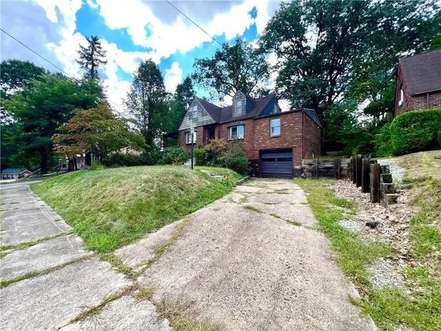 $229,000 | 406 Vine Street, Jeannette, PA 15644