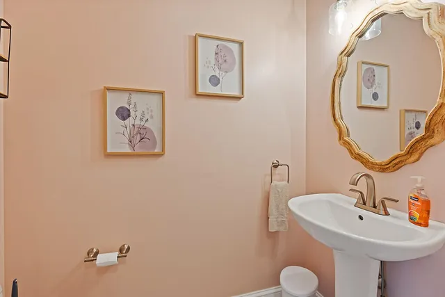 $499,000 | 7 Moyse Road, Winterport, ME 04496