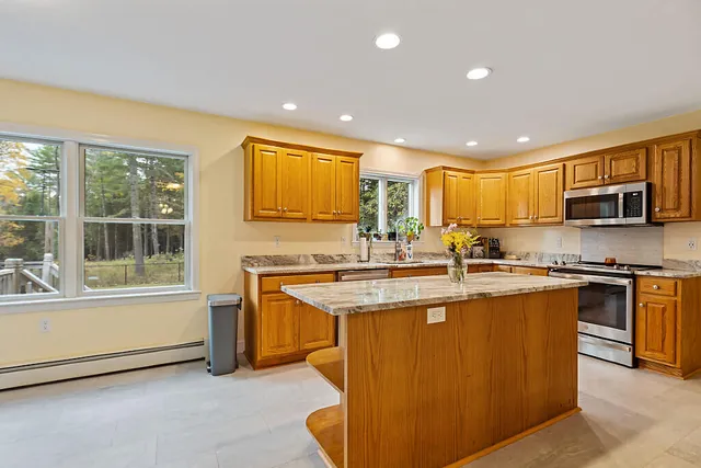 $499,000 | 7 Moyse Road, Winterport, ME 04496