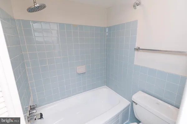 $2,100 | 1420 N Street Northwest, Unit 907, Washington, DC 20005
