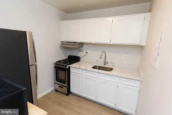 $2,100 | 1420 N Street Northwest, Unit 907, Washington, DC 20005