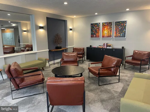 $2,100 | 1420 N Street Northwest, Unit 907, Washington, DC 20005