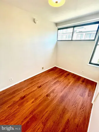 $2,100 | 1420 N Street Northwest, Unit 907, Washington, DC 20005