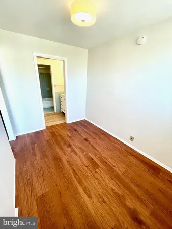 $2,100 | 1420 N Street Northwest, Unit 907, Washington, DC 20005