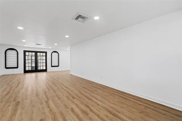 $349,990 | 5823 Ettrick Drive, Houston, TX 77035