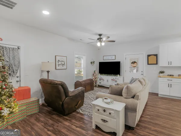 $799,900 | 307 Weldon Lake Road, Milner, GA 30257