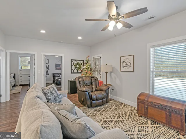 $799,900 | 307 Weldon Lake Road, Milner, GA 30257