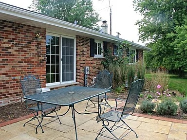 5N428 Brown Road St. Charles, IL 60175 - Photo 16 of 18 Gallery Image 16