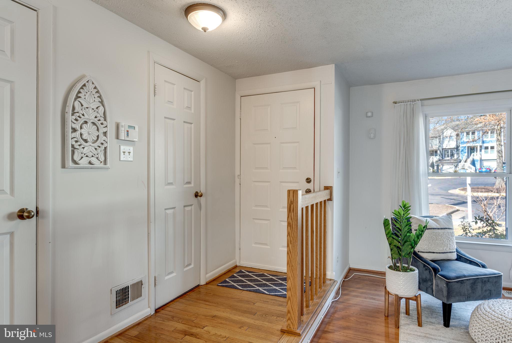 1650 Oak Spring Way Reston, VA 20190 - Photo 3 of 45 Welcome to your new Home