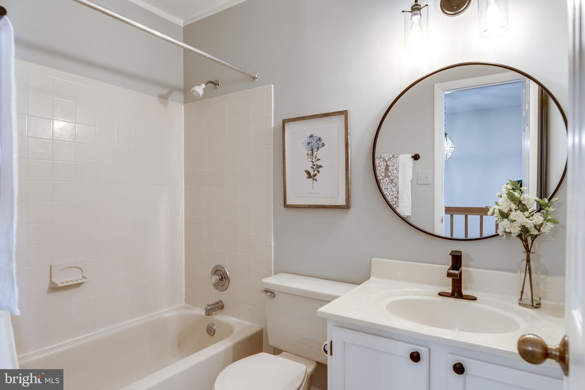 1650 Oak Spring Way Reston, VA 20190 - Photo 29 of 45 Guest Bath