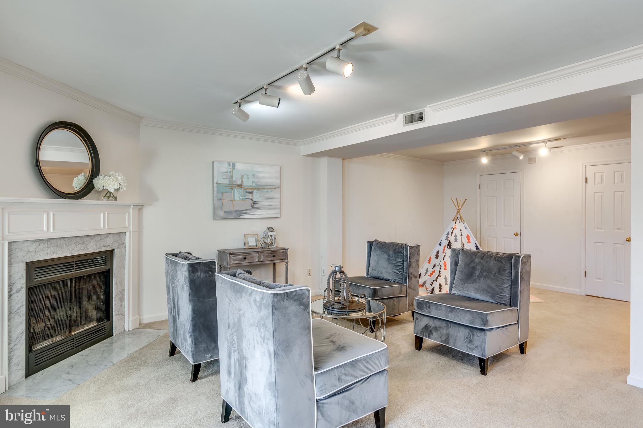 1650 Oak Spring Way Reston, VA 20190 - Photo 35 of 45 Gallery Image 35