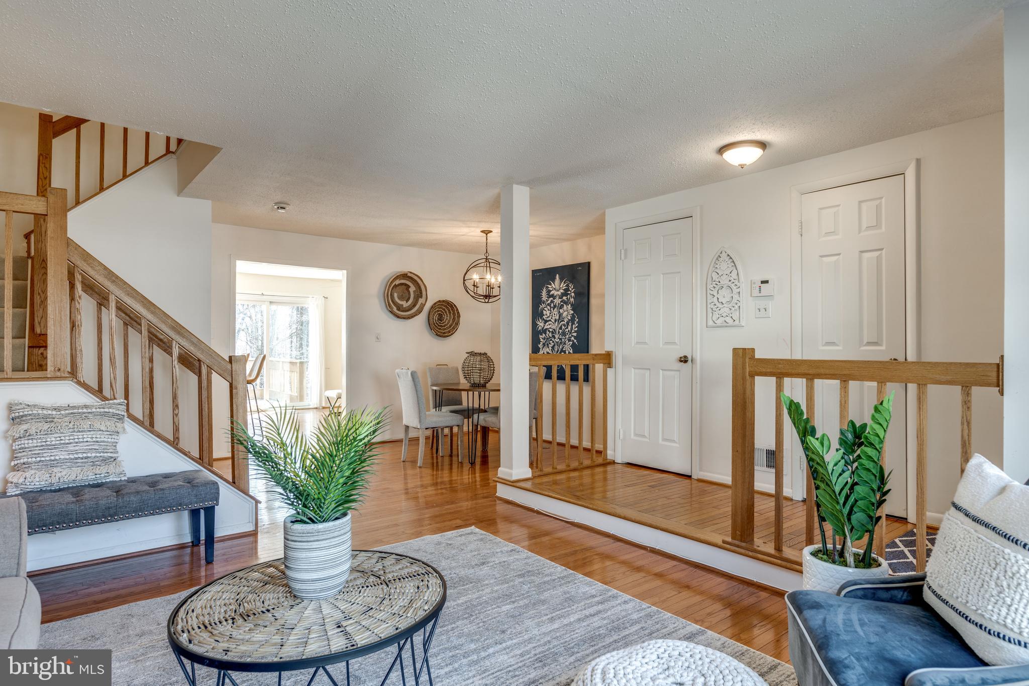 1650 Oak Spring Way Reston, VA 20190 - Photo 5 of 45 Open Main level with REAL hardwood floors