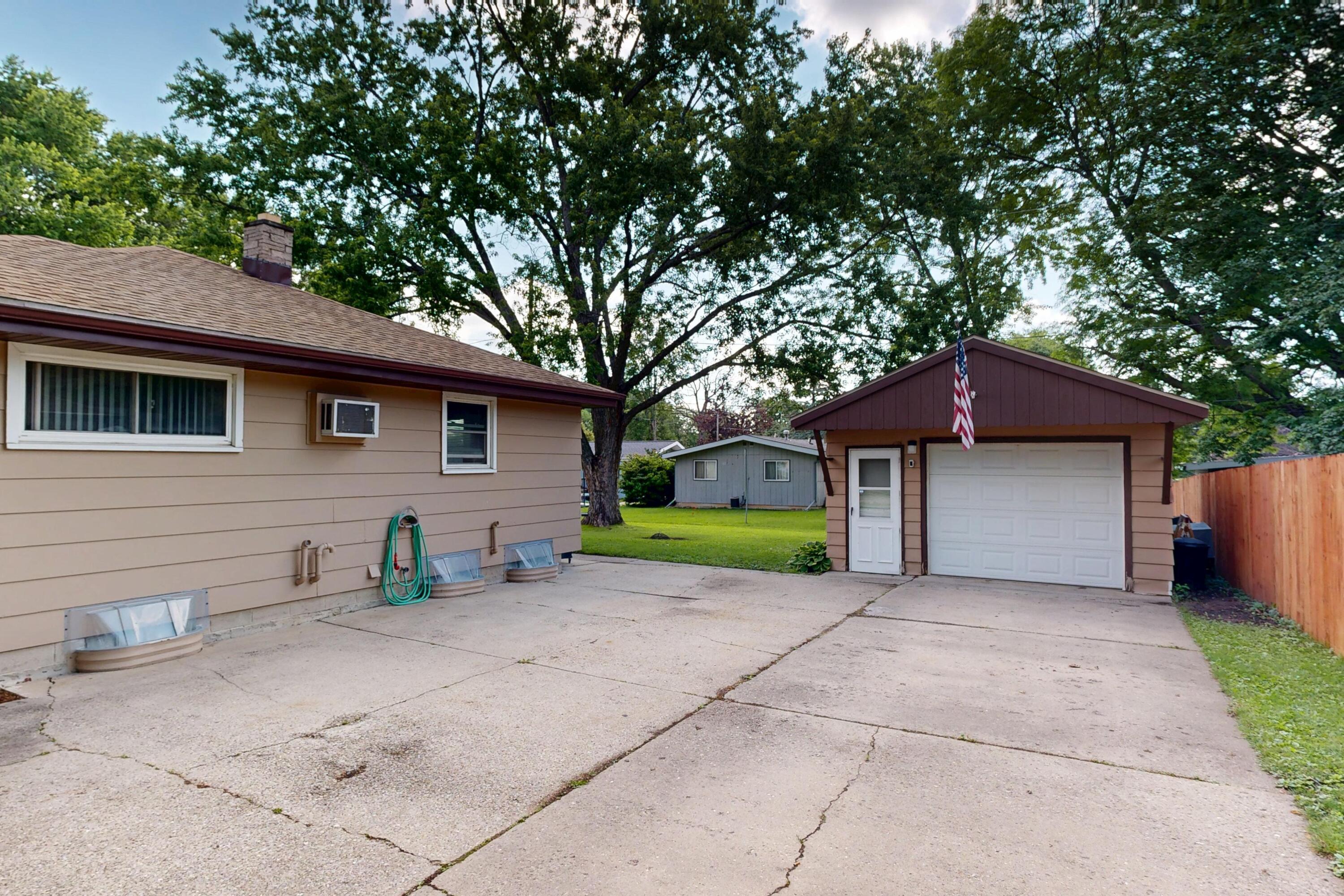 927 Peterson Street Fort Atkinson, WI 53538 - Photo 36 of 37 927-Peterson-St-06252026_163923