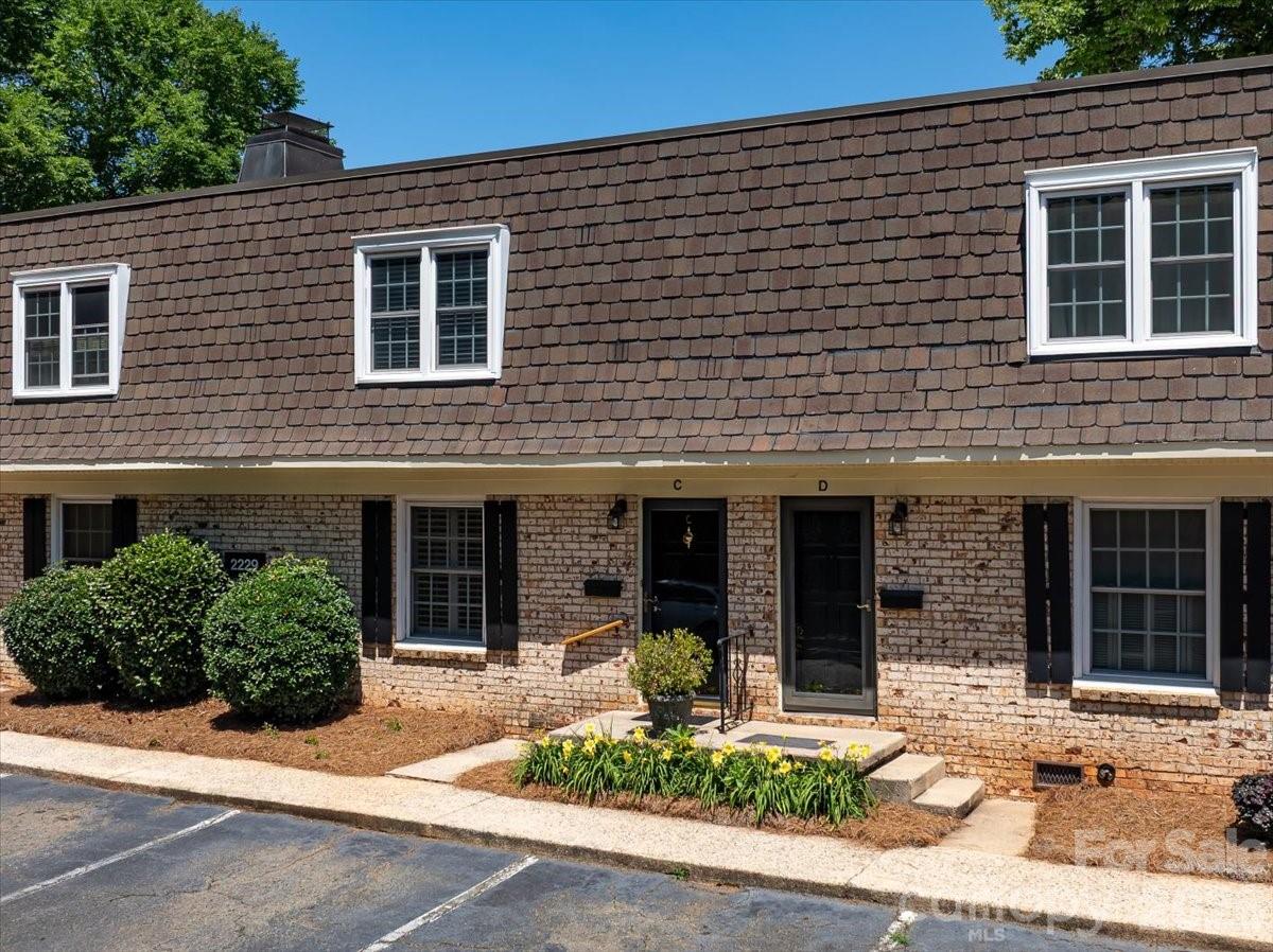 2229 Rexford Road, Unit C Charlotte, NC 28211 - Photo 3 of 36