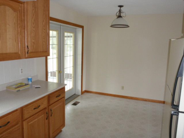 612 North Rangeline Road Anderson, IN 46012 - Photo 7 of 12 Gallery Image 7