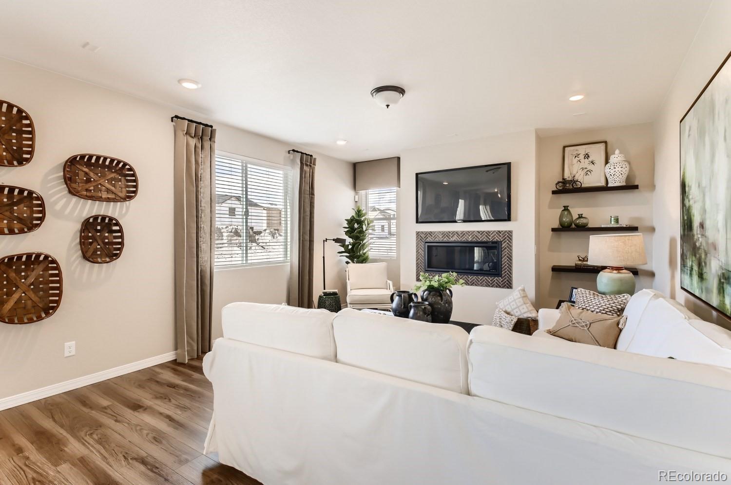 42704 Calusa Pines Road Elizabeth, CO 80107 - Photo 6 of 26 Gallery Image 6