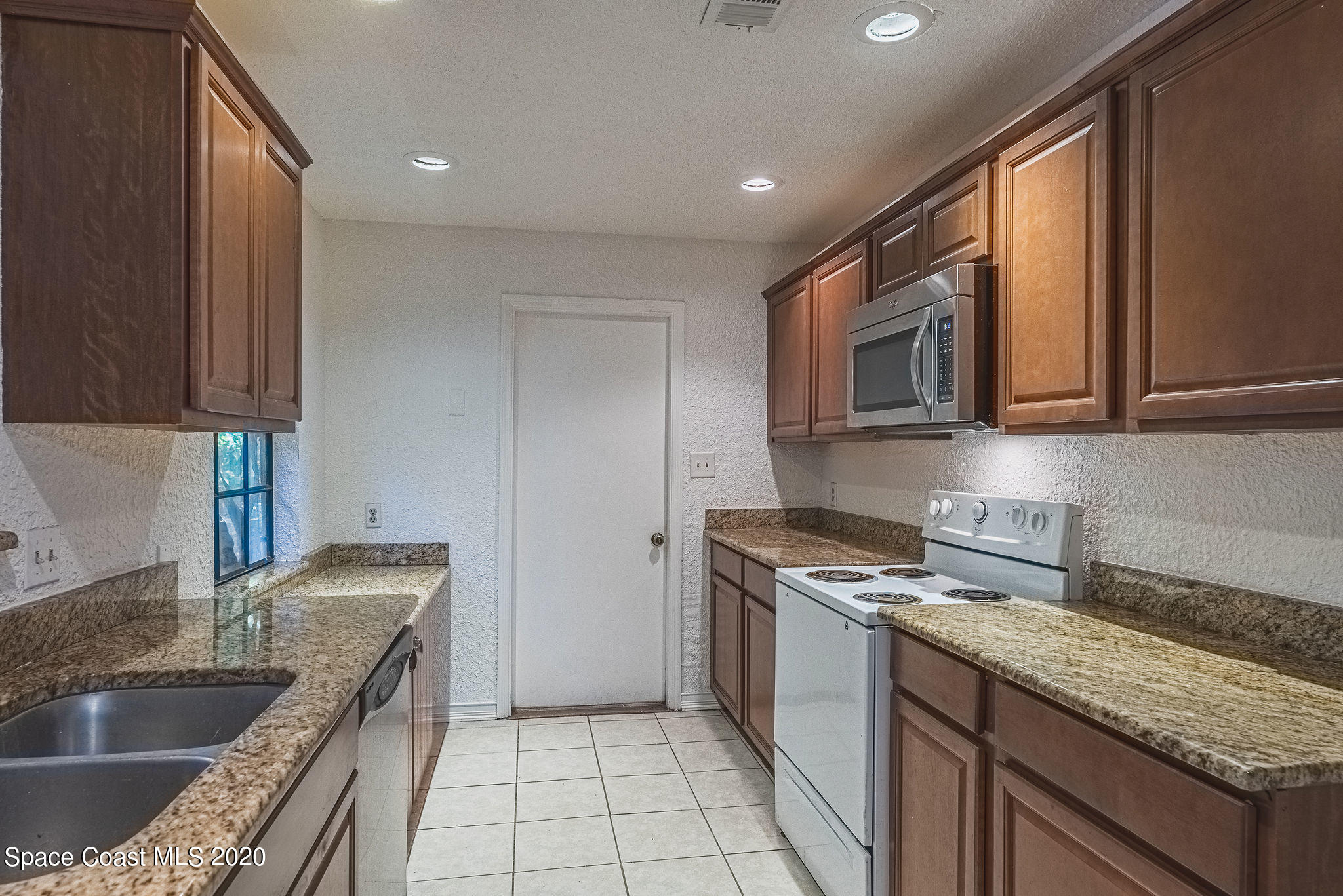 7461 Ester Road Cocoa, FL 32927 - Photo 17 of 38 JC7_9509-HDR