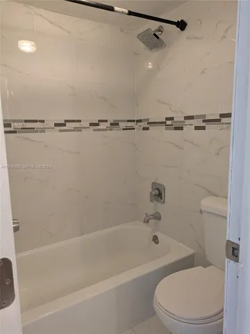 $1,900 | 2401 Northwest 56th Avenue, Unit 3202, Lauderhill, FL 33313