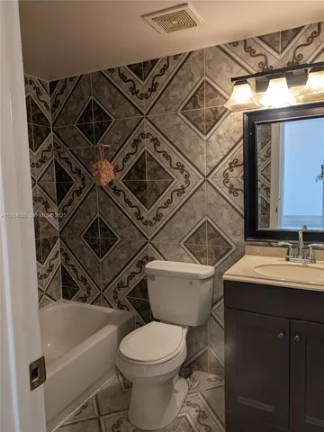 $1,900 | 2401 Northwest 56th Avenue, Unit 3202, Lauderhill, FL 33313