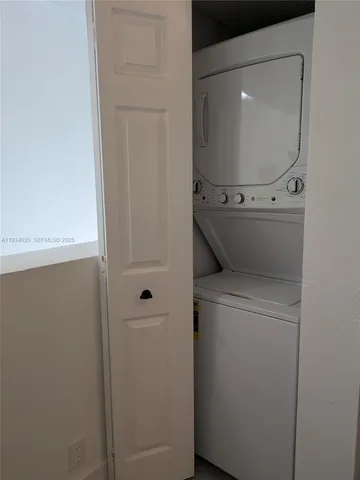 $1,900 | 2401 Northwest 56th Avenue, Unit 3202, Lauderhill, FL 33313