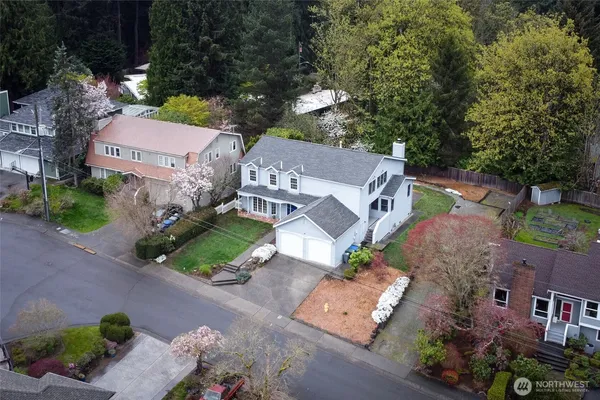 $1,200,000 | 4220 Northeast 169th Court, Lake Forest Park, WA 98155
