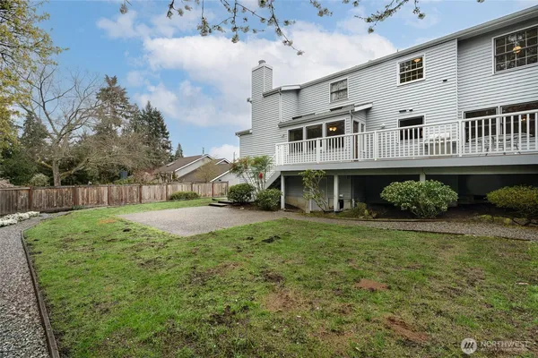 $1,200,000 | 4220 Northeast 169th Court, Lake Forest Park, WA 98155