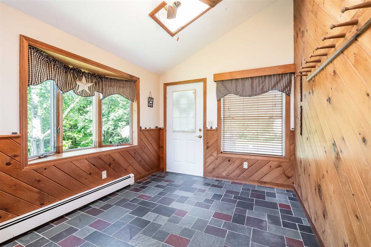 76 Stinson Road Goffstown, NH 03045 - Photo 3 of 40