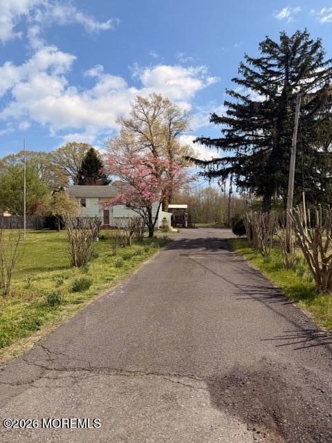 69 Hockamick Road Cookstown, NJ 08511 - Photo 3 of 21 IMG_3795
