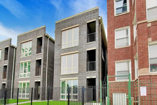 $3,000 | 6548 South Maryland Avenue, Unit 3, Chicago, IL 60637