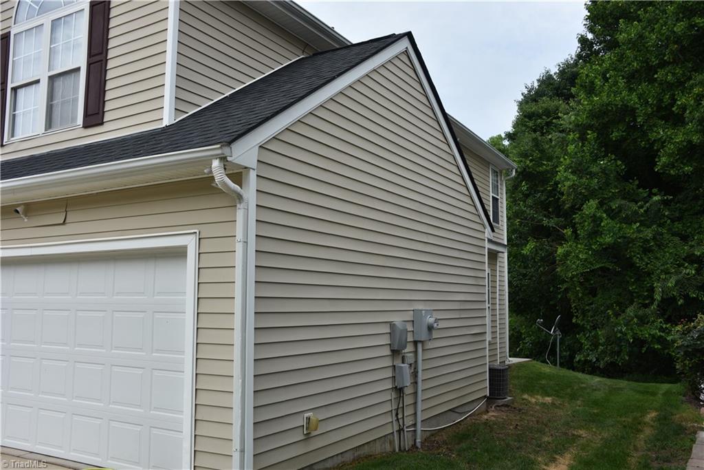 2020 Winston Diamond Court Raleigh, NC 27610 - Photo 2 of 6 Gallery Image 2