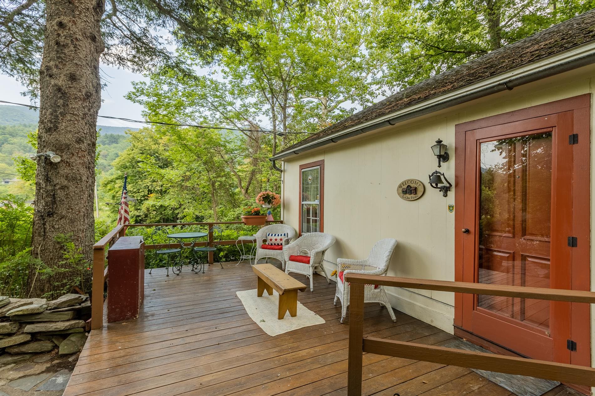 2079 River Road Arlington, VT 05250 - Photo 1 of 27 Gallery Image 1