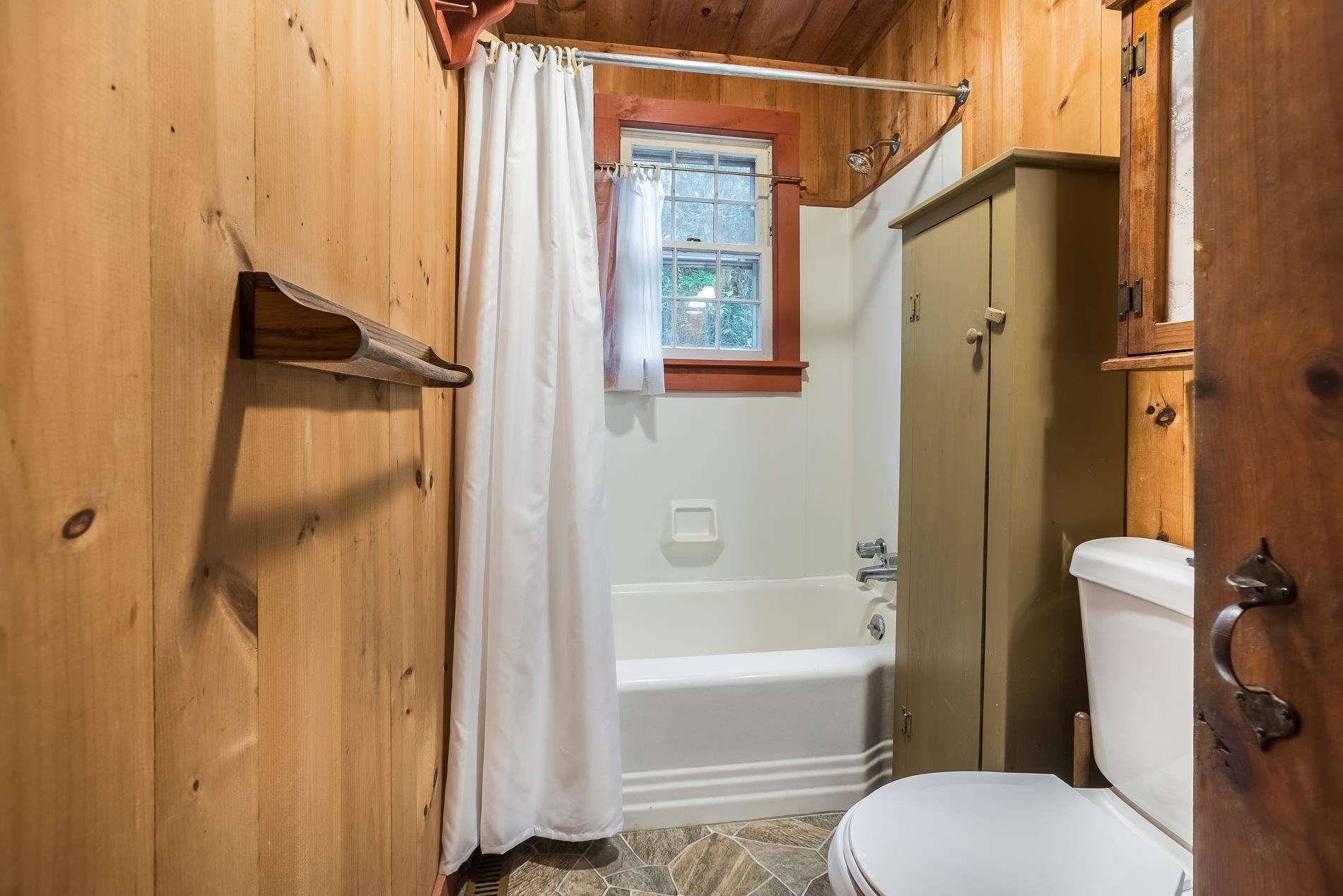 2079 River Road Arlington, VT 05250 - Photo 20 of 27 Gallery Image 20