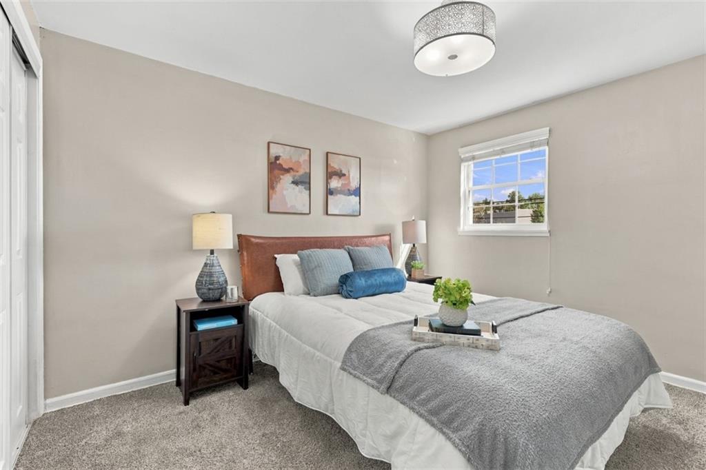 229 Orchard Spring Road Pittsburgh, PA 15220 - Photo 10 of 27 Gallery Image 10