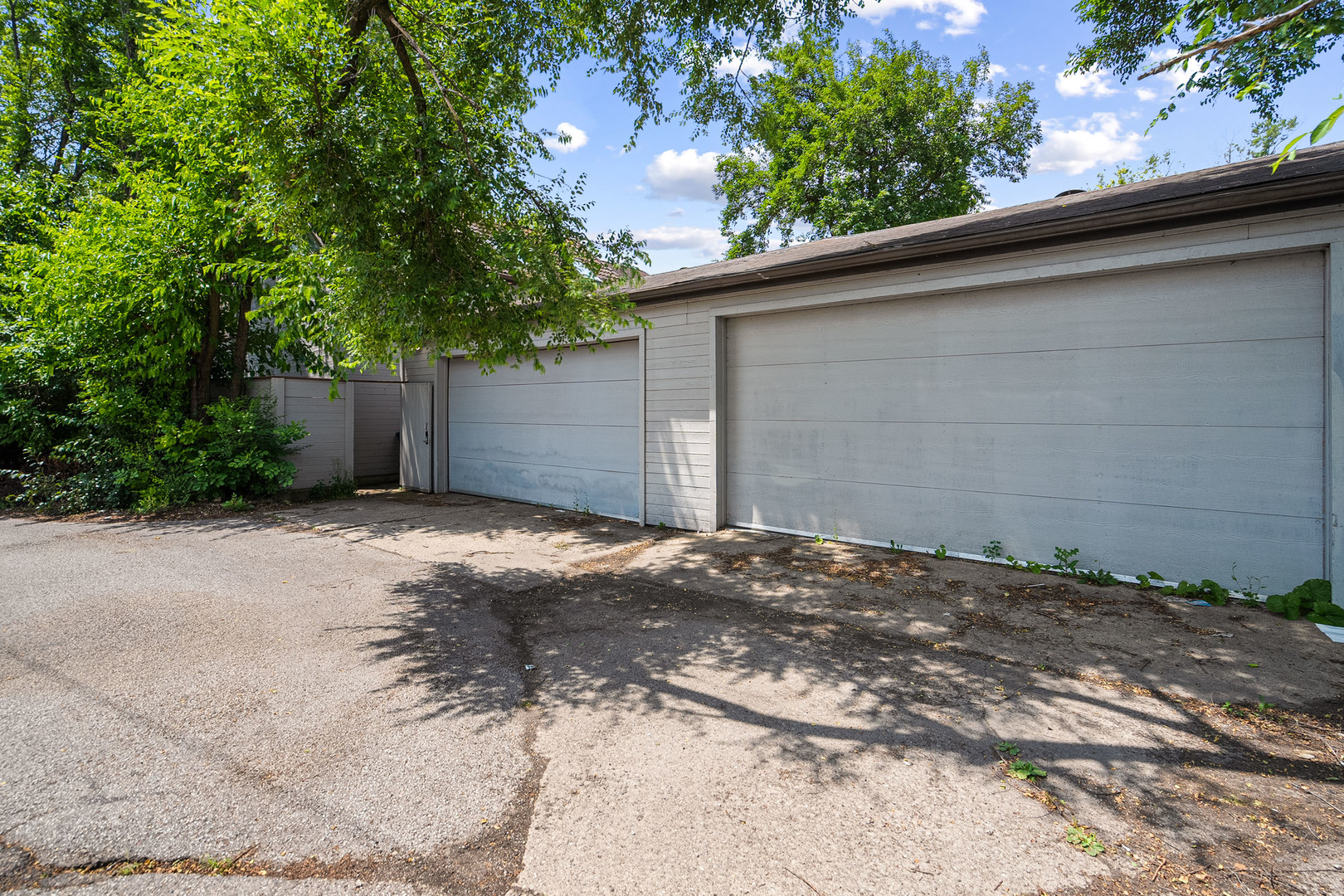1928 Kennicott Court Des Plaines, IL 60018 - Photo 6 of 44