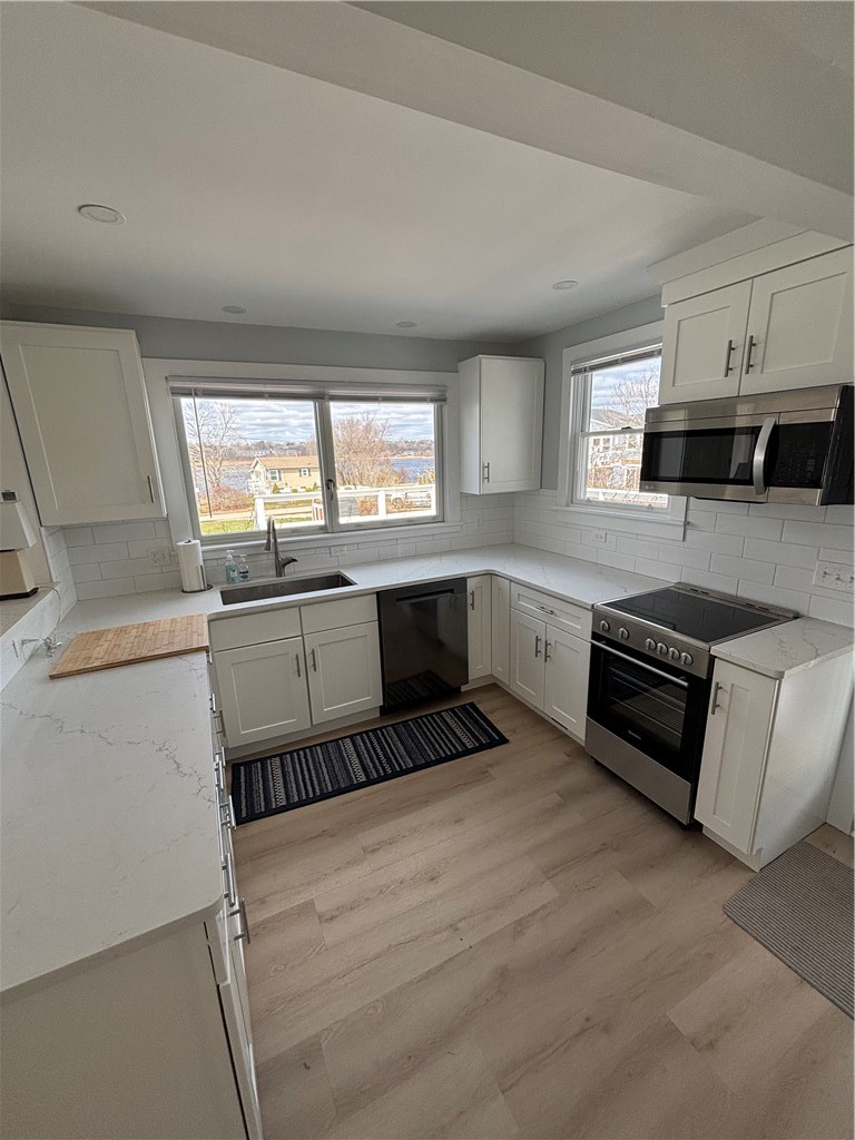 53 Bayberry Road Narragansett, RI 02882 - Photo 2 of 45