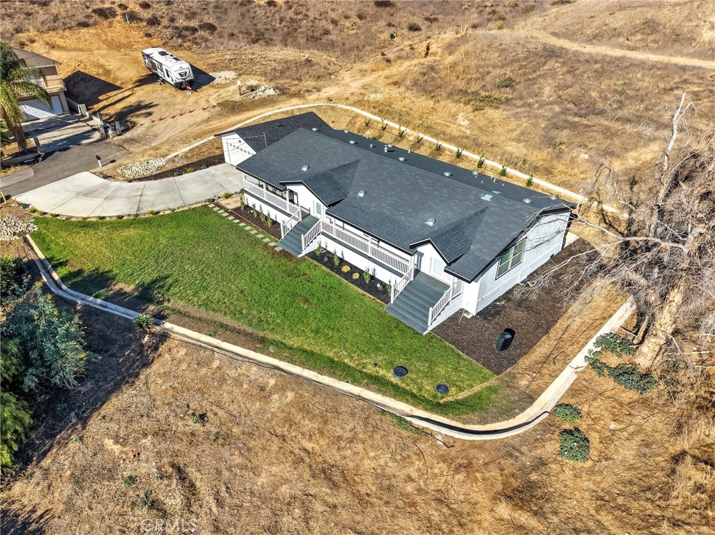 29626 Silver Street Val Verde, CA 91384 - Photo 4 of 24