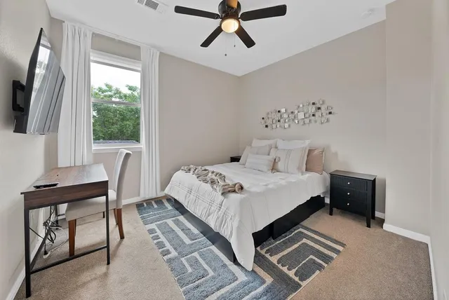 $3,100 | 4633 Calmont Avenue, Fort Worth, TX 76107