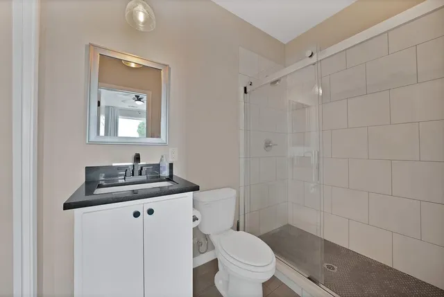 $3,100 | 4633 Calmont Avenue, Fort Worth, TX 76107