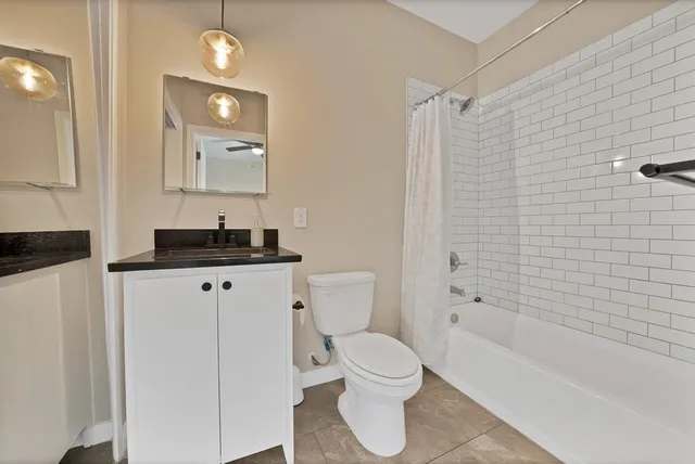 $3,100 | 4633 Calmont Avenue, Fort Worth, TX 76107